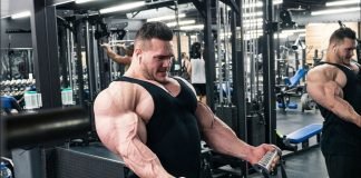 Nick Walker blasts biceps