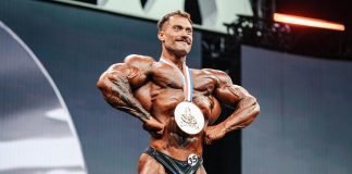 Chris Bumstead wins fifth